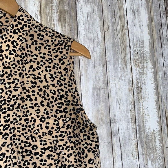 Equipment 100% Silk Leopard Button Front Sleeveless
Blouse - Picture 4 of 5